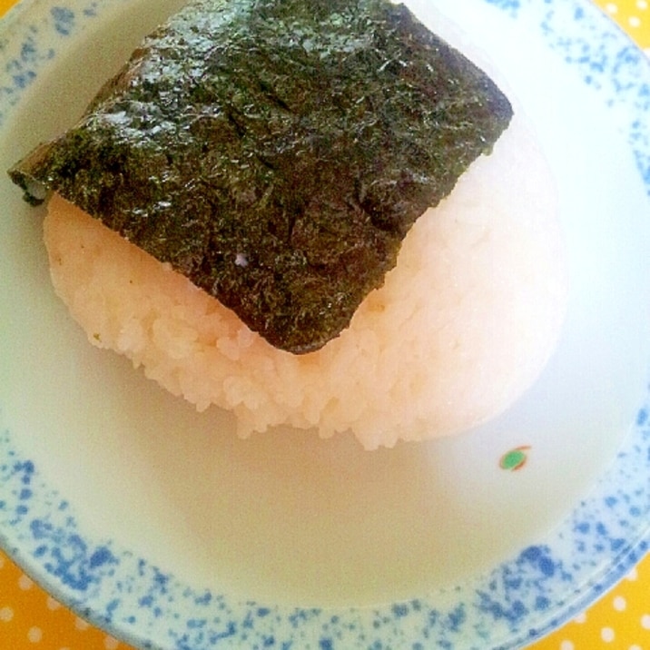 ✿酢飯でおかか醤油のおにぎり❤